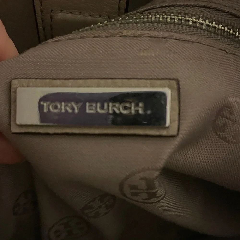 Tory Burch Perforated Leather Tan Handbag with 3 Compartments Tory Burch